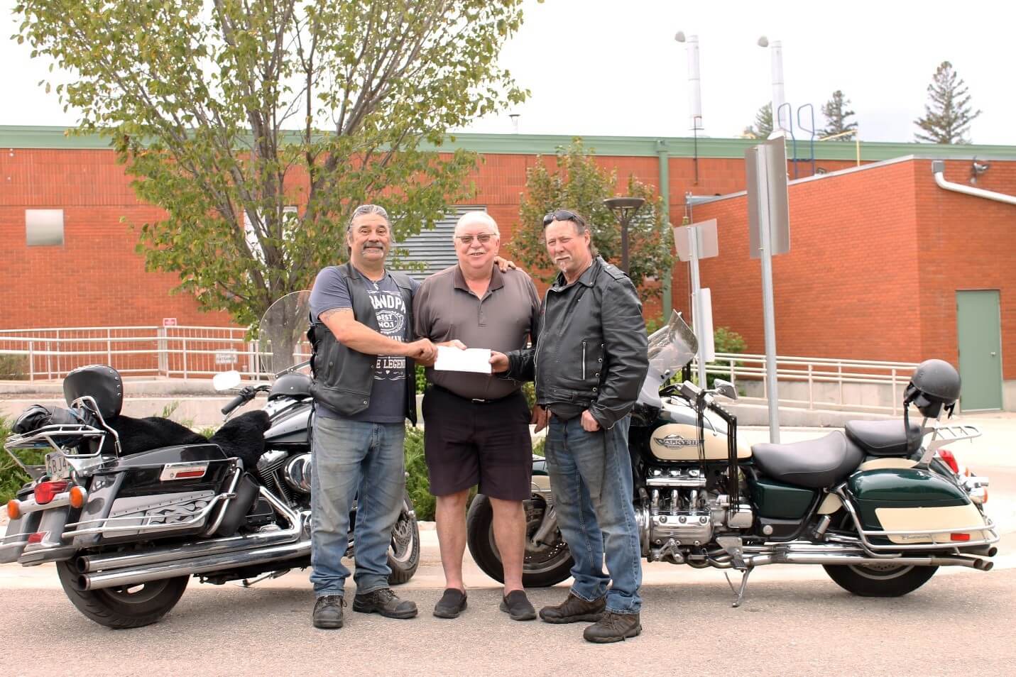 John Dulewich (JDS Laundromat), Greg Thompson, Dauphin Hospital Foundation Chairman and Tony Shewchuk (Tony’s Auto Electric).